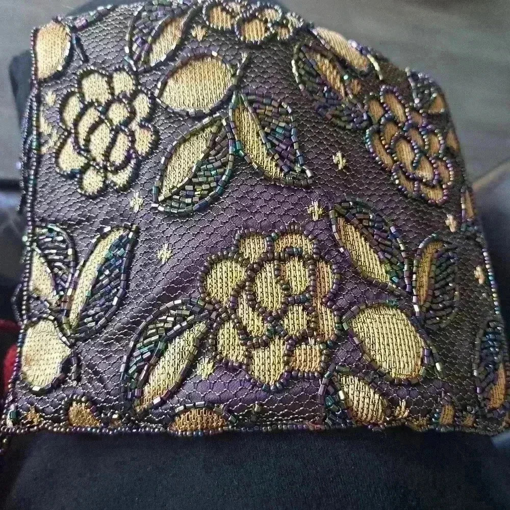 Purple, beaded occasion bag - Picture 3 of 7